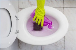 tips på rengöring av toalett